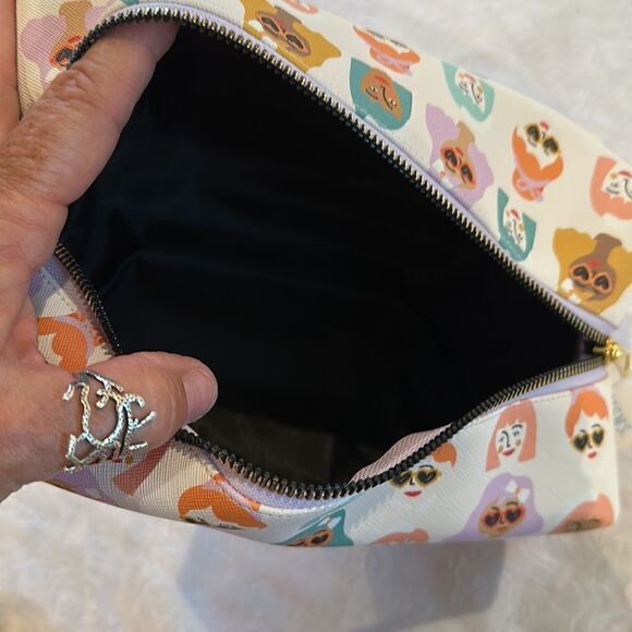 OCS Designs Toiletry Makeup Cosmetic Bag Zipper Pastel Women’s Faces - Picture 3 of 8
